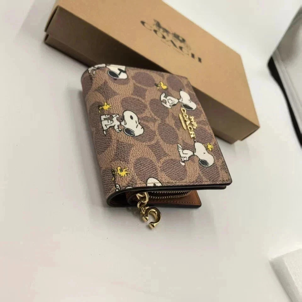 NWT Coach X Peanuts Snoopy Snap Wallet Signature Canvas CBN32