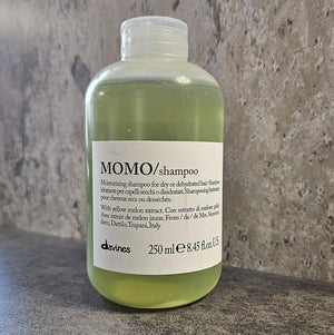 Davines MOMO Moisturizing Shampoo 8.45 fl oz / 250ml – Hydrating Shampoo for Dry & Dehydrated Hair
