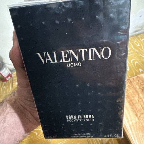 Valentino Born in Roma Rockstud Noir Eau de Toilette 3.4 fl oz / 100 ml Spray